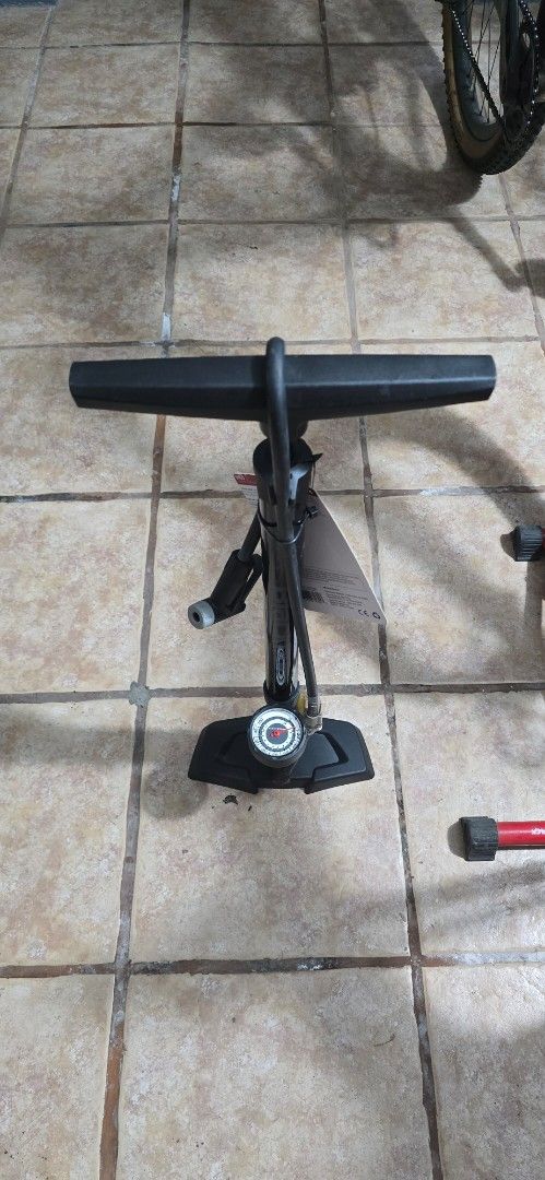 Blackburn Floor Pump 50% Discount (Category: Bicycles) located in Marikina City. Submitted by asklito (Listing ID 1467098906, Image 1). Description: Blackburn Floor Pump 50% Discount Retails for Php2,200 Marikina or BGC .