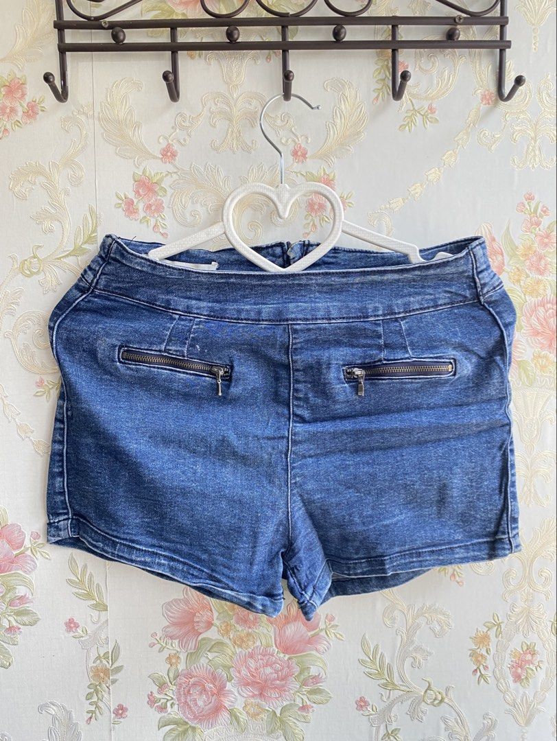 Blue Denim Shorts with Back Zipper and Pockets (Category: Shorts) located in Bulacan. Submitted by str4wberryjj (Listing ID 1467110762, Image 2). Description: - Style: Blue denim shorts with an edgy acid wash finish - Fit: Snug and stretchy for all-day comfort - Closure: Full-length center back zipper - Pockets: Two back patch pockets and two small front zip pockets - Details: Trendy rolled cuffs at the hem - Versatility: Great summer staple, eas