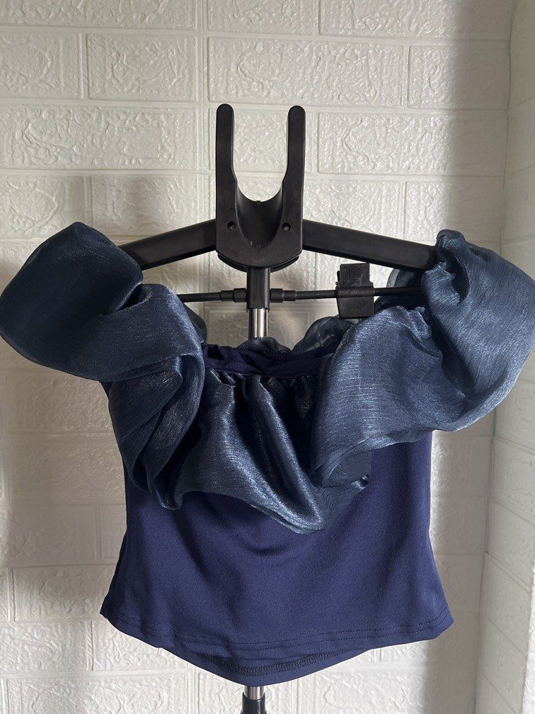 Blue Ruffled Off shoulder top (Category: Others Tops) located in Dagupan City. Submitted by go.kluttery (Listing ID 1467045216, Image 1). Description: .