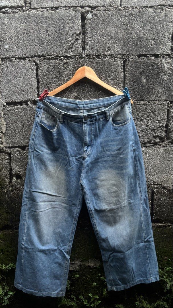 Blue Washed Jeans (Category: Jeans) located in Quezon City. Submitted by erodinamict (Listing ID 1467071138, Image 2). Description: Good Condition Waist:34 Length:38 Thigh:13 Hem:11.