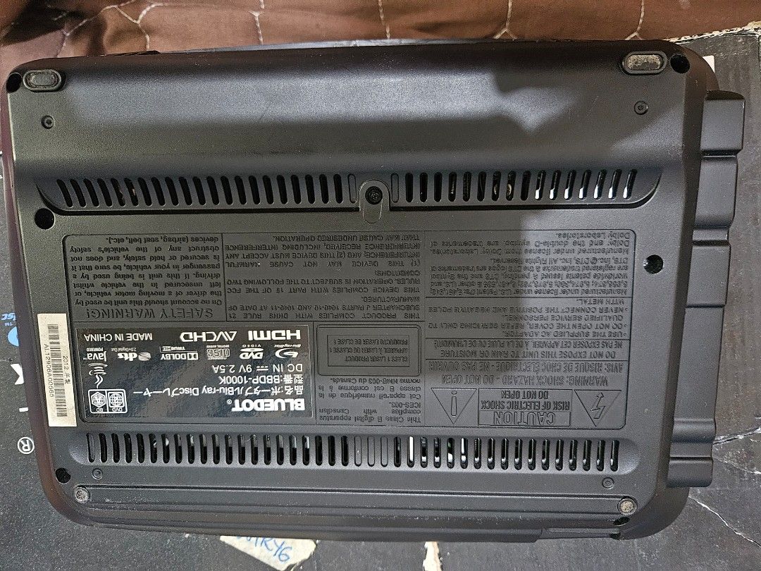 Bluedot Portable Blu-ray Disc Player BBDP-1000K with Box (Category: Blu-Ray & Media Players) located in Tarlac. Submitted by dhiyanatividad (Listing ID 1467017662, Image 3). Description: not working. no time to go to repair shop.