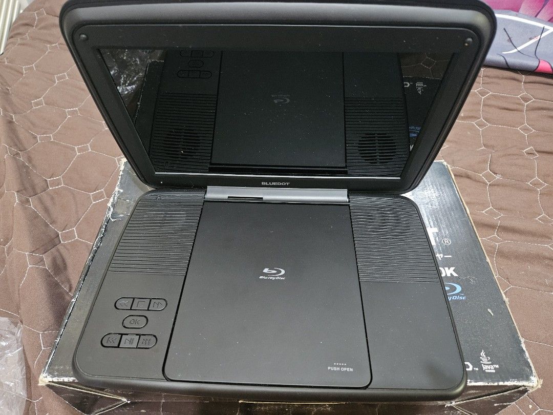 Bluedot Portable Blu-ray Disc Player BBDP-1000K with Box (Category: Blu-Ray & Media Players) located in Tarlac. Submitted by dhiyanatividad (Listing ID 1467017662, Image 2). Description: not working. no time to go to repair shop.