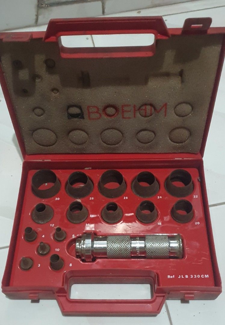 BOEHM JLB 330 CM Interchangeable Hole Punch Set (Category: Craft Supplies & Tools) located in Castillejos. Submitted by hornets0000 (Listing ID 1467099955, Image 1). Description: Original Boehm JLB 330 CM Hollow Punch Set (3mm-30mm) - Made in France | Bawal sa Maselan / Murang Orig 📝 Description / Deskripsyon: FOR SALE: Authentic Boehm Hollow Punch Tool Set (Made in France) Benta po bilang "As-Is" o kung ano ang eksaktong nakikita sa mga larawan