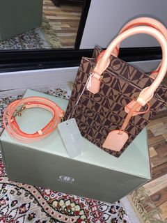 (Category: ) located in . Submitted by missss.preloved (Listing ID 1467072658, Image 1). Description: .