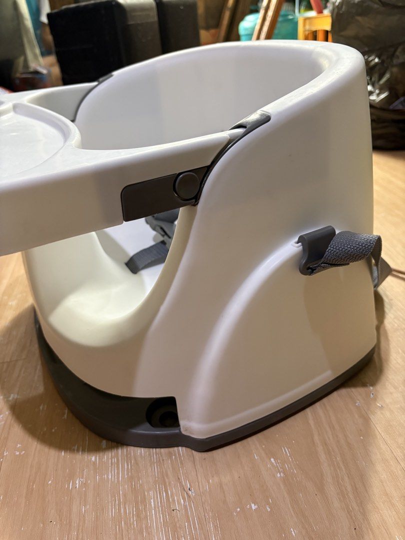 Booster Seat Ingenuity (Category: Baby High Chairs) located in Muntinlupa City. Submitted by wandermaggs (Listing ID 1466994200, Image 2). Description: Straps still complete All in good condition .
