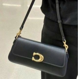 （分類：）位於 。 由 bellezza. 提交（商品編號 1467037819，圖片 1）。簡介： 。