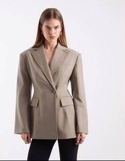 (Category: ) located in . Submitted by iamfashionistapage (Listing ID 1467146468, Image 1). Description: .