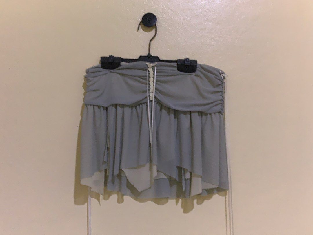 sexy mesh set concert outfit (Category: Sets or Coordinates) located in Taguig. Submitted by liandeclutters (Listing ID 1467010896, Image 3). Description: This hasn’t been worn ever. I bought this last year for 800 php, but the concert I was gonna wear this on got cancelled, so it just sat on my closet since : ( The top and skirt are 300 each if bought separately. Size: M 📍 Taguig City .