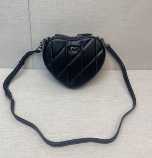 (Category: ) located in . Submitted by outlets_ (Listing ID 1466973857, Image 1). Description: .