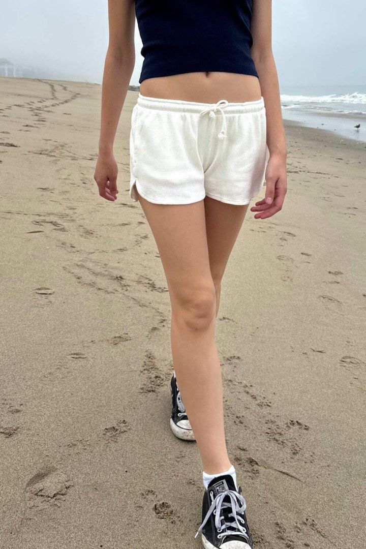 Brandy Melville thermal shorts (Category: Shorts) located in Manila. Submitted by xxxara (Listing ID 1467033383, Image 2). Description: need wash .