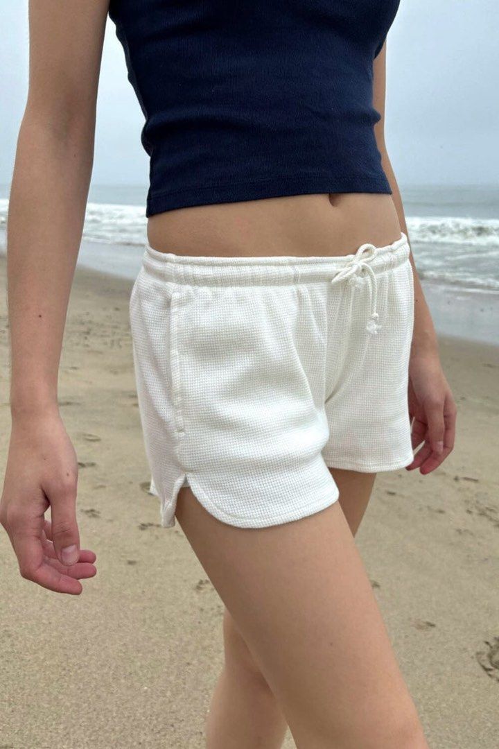 Brandy Melville thermal shorts (Category: Shorts) located in Manila. Submitted by xxxara (Listing ID 1467033383, Image 3). Description: need wash .