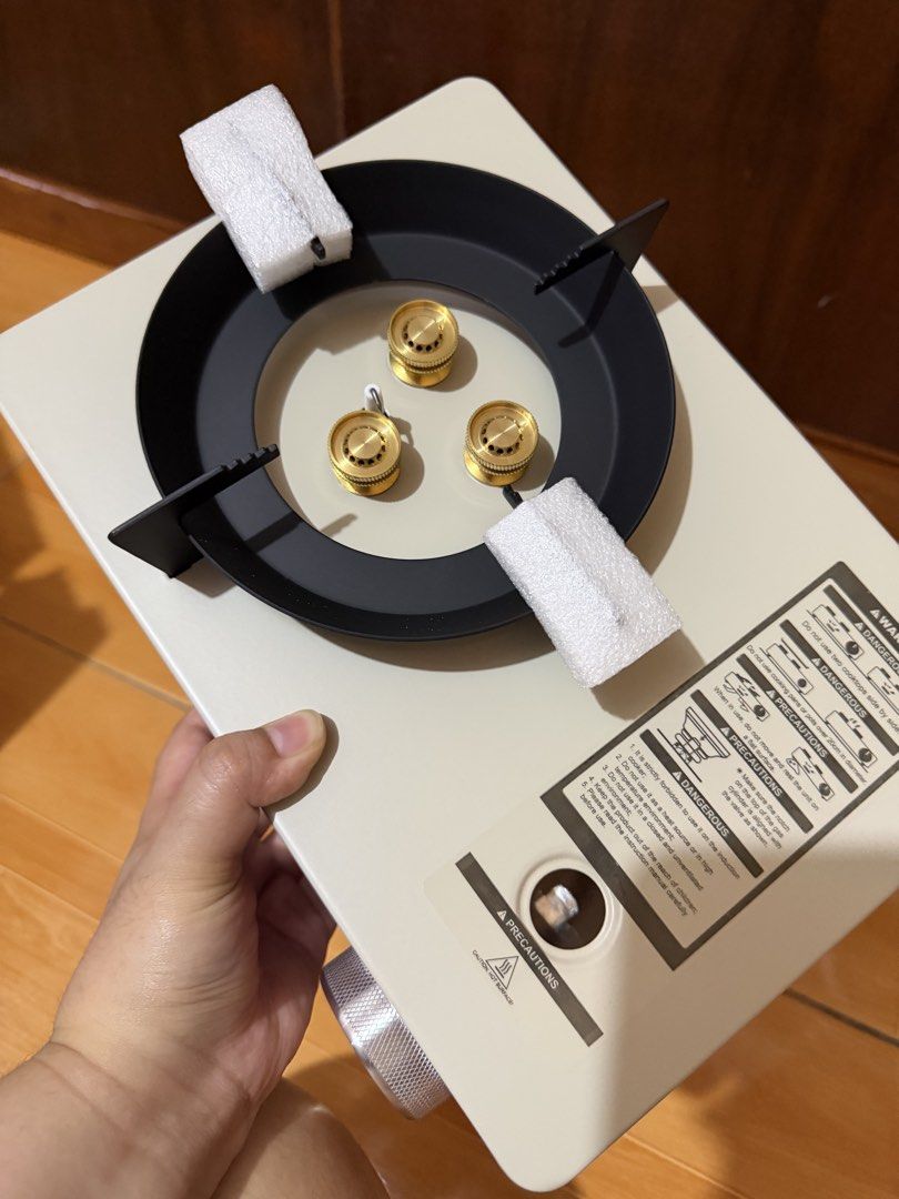 Brixx Mini Portable Stove (Category: Cookers) located in Manila. Submitted by zyalcabs (Listing ID 1466998173, Image 3). Description: Brikk Mini Portable Stove for Sale - Brand new - Never been used 📍 San Mateo Rizal RFS: Napanalunan lang sa raffle, hindi ginagamit, nakatambak lang..