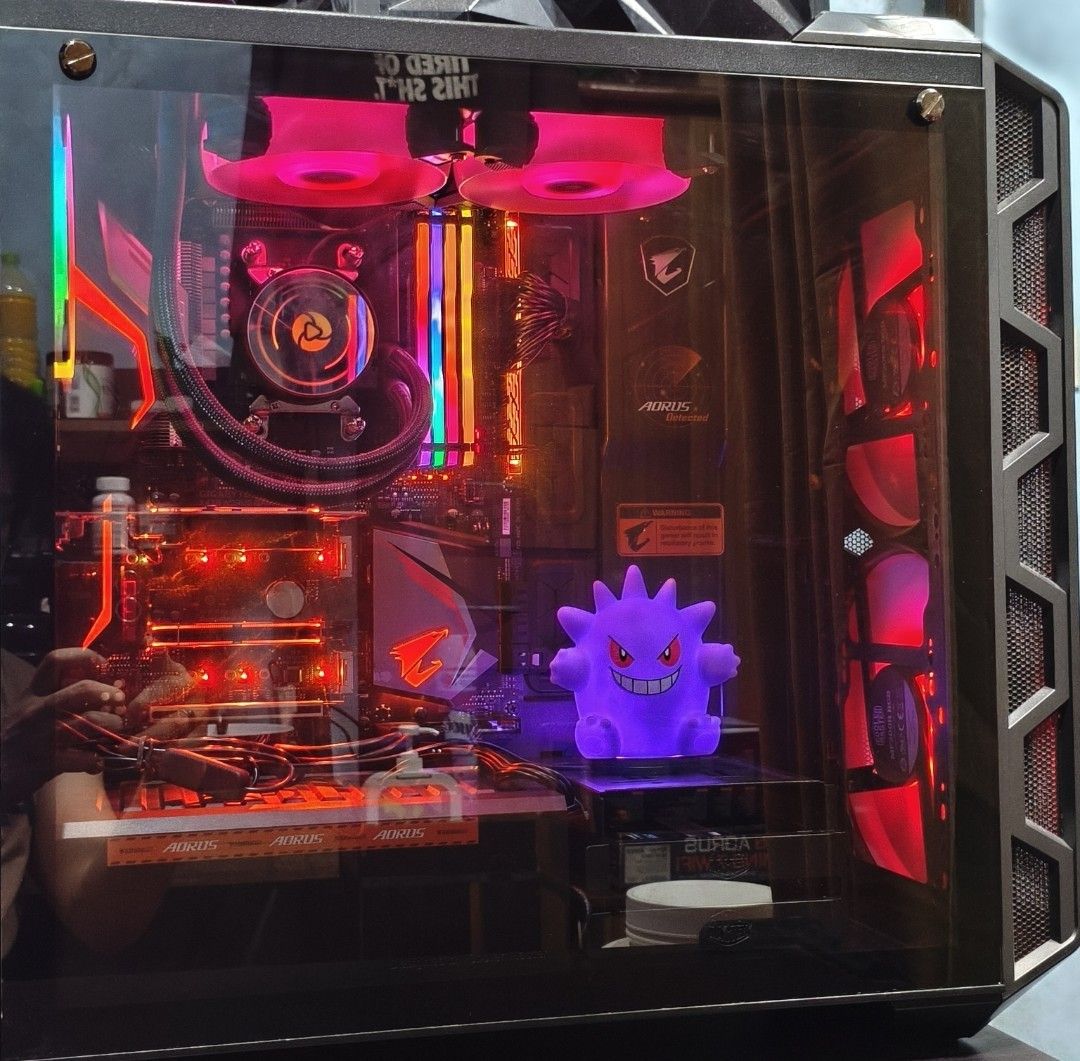 BUNDLE: CoolerMaster MasterCase H500 + AORUS X470 Gaming 7 Wifi MoBo + Ryzen 5 2600 +PSU (Category: Desktops) located in Caloocan City. Submitted by itshobertday (Listing ID 1467154682, Image 2). Description: Set is already installed. Preowned. Working in great condition. Cable managed. No issue, only some dusts (last full deep clean was 2025). RFS- need funds. For pickup , Pin location VCV Bakeshop Malaria Road Caloocan This Bundle Sale includes