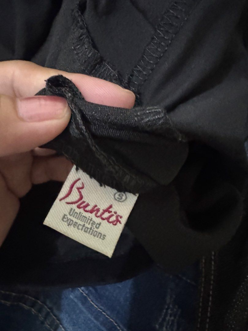 Buntis Maternity Pants Bundle Sizes S and M (Category: Maternity wear) located in Pasig City. Submitted by rodzrox (Listing ID 1467021585, Image 3). Description: - Bundle of maternity pants (Sizes S to M) - Includes dark grey, blue denim, and black colors - Stretchy waistband for maximum comfort as your bump grows - Versatile daily staples that are easy to pair with any top.