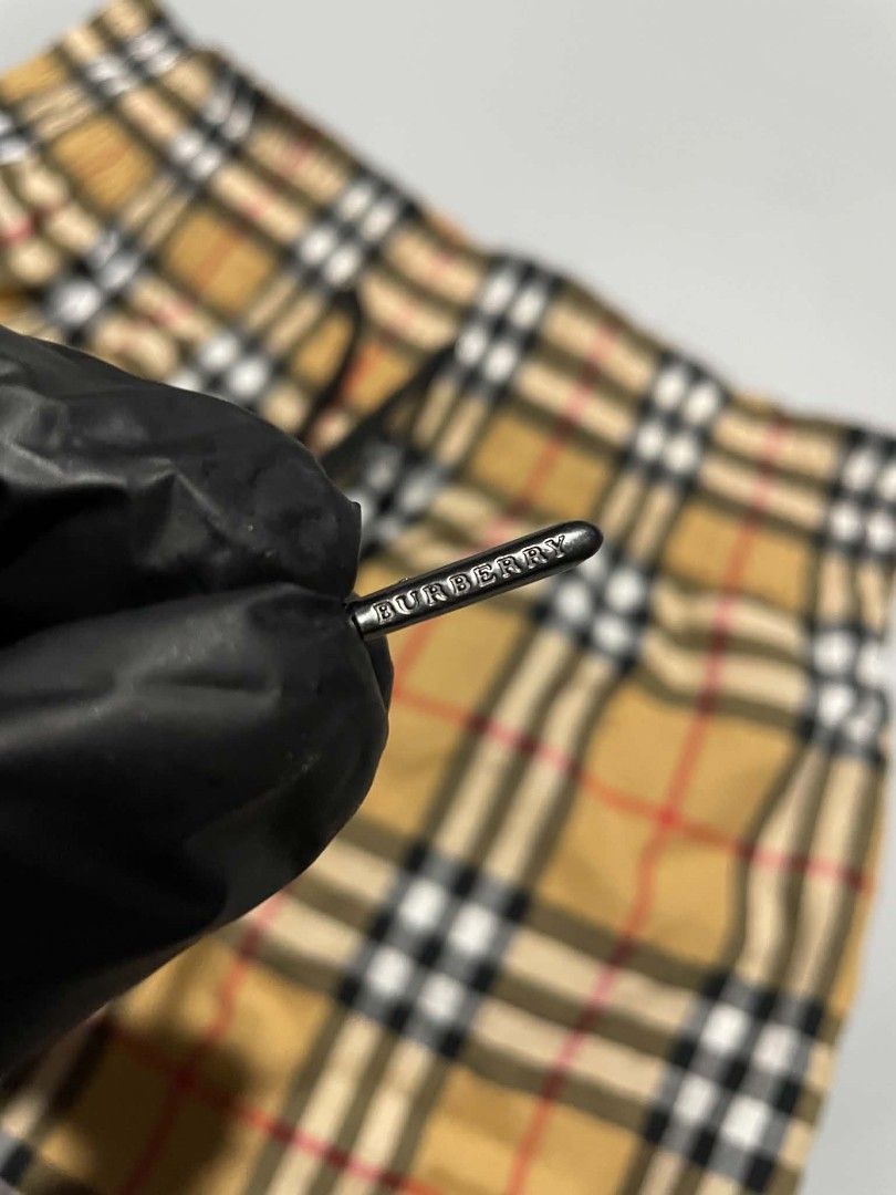 Burberry Debson Check Shorts (Category: Shorts) located in Cavite. Submitted by imgnr0 (Listing ID 1467084251, Image 3). Description: excellent condition Unisex size M on tag dimes: 13.5 x 16.5 hem: 11.