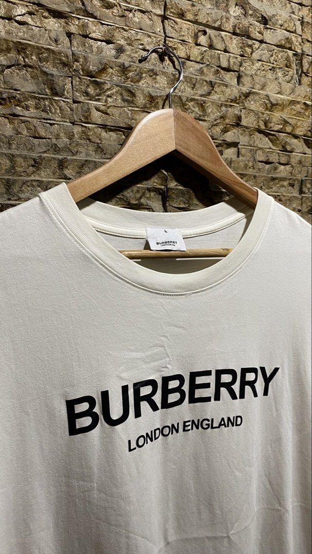 BURBERRY LONDON TEE (Category: Luxury Apparel) located in Caloocan City. Submitted by curatedgoods.ph (Listing ID 1467142953, Image 2). Description: .
