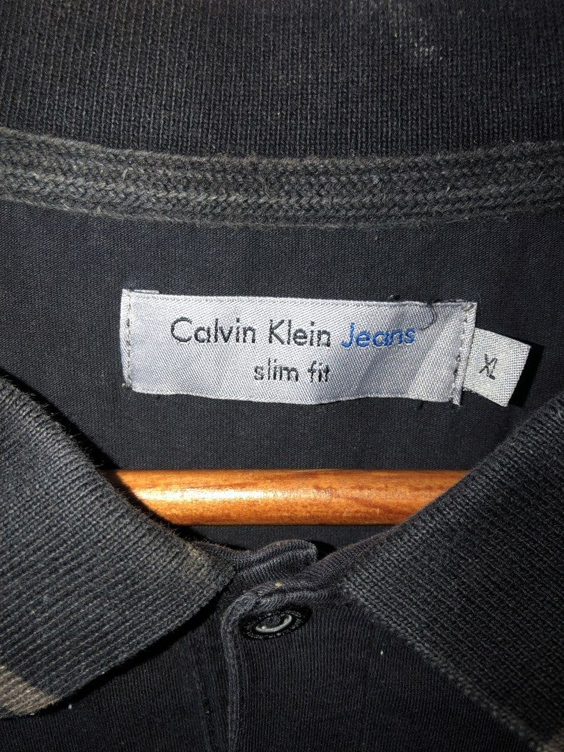 Calvin klein polo soft cotton material (Category: Tshirts & Polo Shirts ) located in Cagayan de Oro. Submitted by kennymiiiiii (Listing ID 1467099819, Image 2). Description: 23*26*28 No issue.