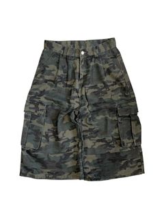 (Category: ) located in . Submitted by einsteinthrifts (Listing ID 1467090840, Image 1). Description: .