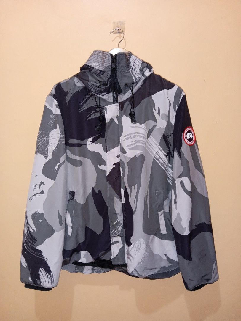 Canada Goose modern seawolf camo rain jacket (Category: Activewear) located in Cabuyao City. Submitted by ianthriftph (Listing ID 1466990504, Image 1). Description: Open for unli vedio call or meet up around cabuyao Laguna.