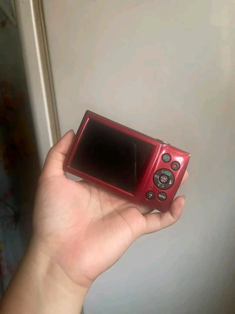 Canon Ixus 150 (Category: Cameras) located in Bacolod City. Submitted by weizzy27 (Listing ID 1467067264, Image 2). Description: 🔹Canon Ixus 150 model🔹 🔹variant: Red 🔹unit only 🔹Specs: 8x optical zoom, 16megapixels, good for outdoors & indoors, best for students and travels. 🔹No issues 🔹If interested just message me for samples. 🔹meetup iloilo city 🔹No cod, cop 🔹can do ship thru LBC sa malayo✉️.