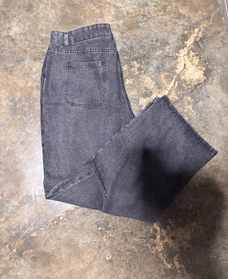 Cargo pants black washed (Category: Jeans) located in Caloocan City. Submitted by esonmuchx (Listing ID 1466995403, Image 3). Description: For womens 5xl on tag.