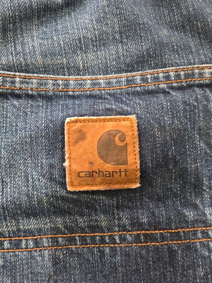 Carhartt Denim Carpenter Pants (Category: Jeans) located in Manila. Submitted by beaara (Listing ID 1467070584, Image 1). Description: - Brand: Carhartt - Style: Denim carpenter pants / Straight leg - Wash: Medium wash - Leather patch - Size: 31x32.