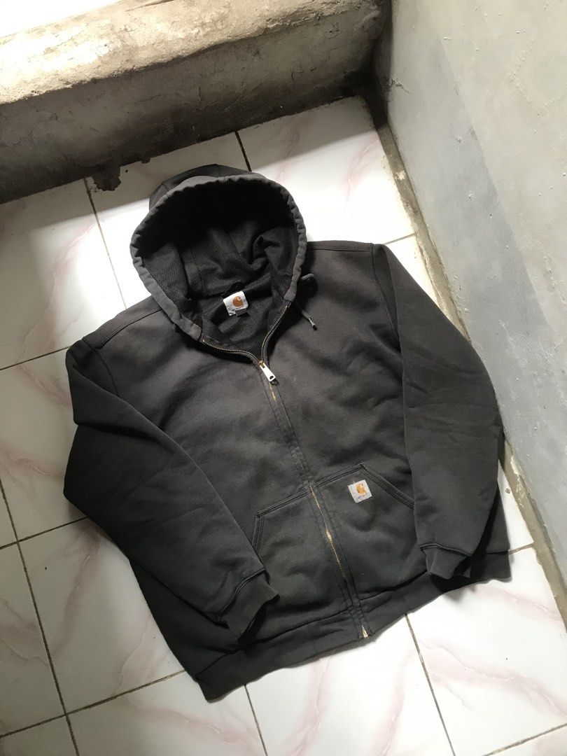 CARHARTT JACKET (Category: Coats, Jackets and Outerwear) located in Manila. Submitted by crismil1 (Listing ID 1467054815, Image 1). Description: LARGE ON TAG DIMES 29 LENGTH 24 WIDTH .