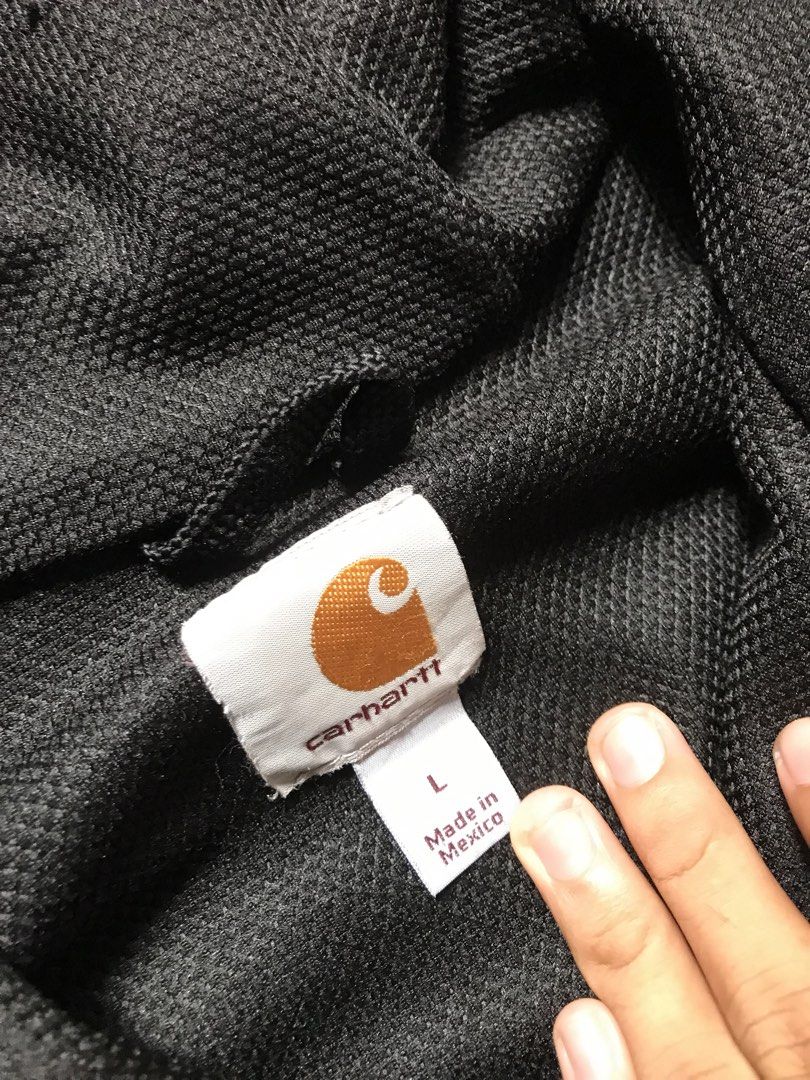 CARHARTT JACKET (Category: Coats, Jackets and Outerwear) located in Manila. Submitted by crismil1 (Listing ID 1467054815, Image 2). Description: LARGE ON TAG DIMES 29 LENGTH 24 WIDTH .