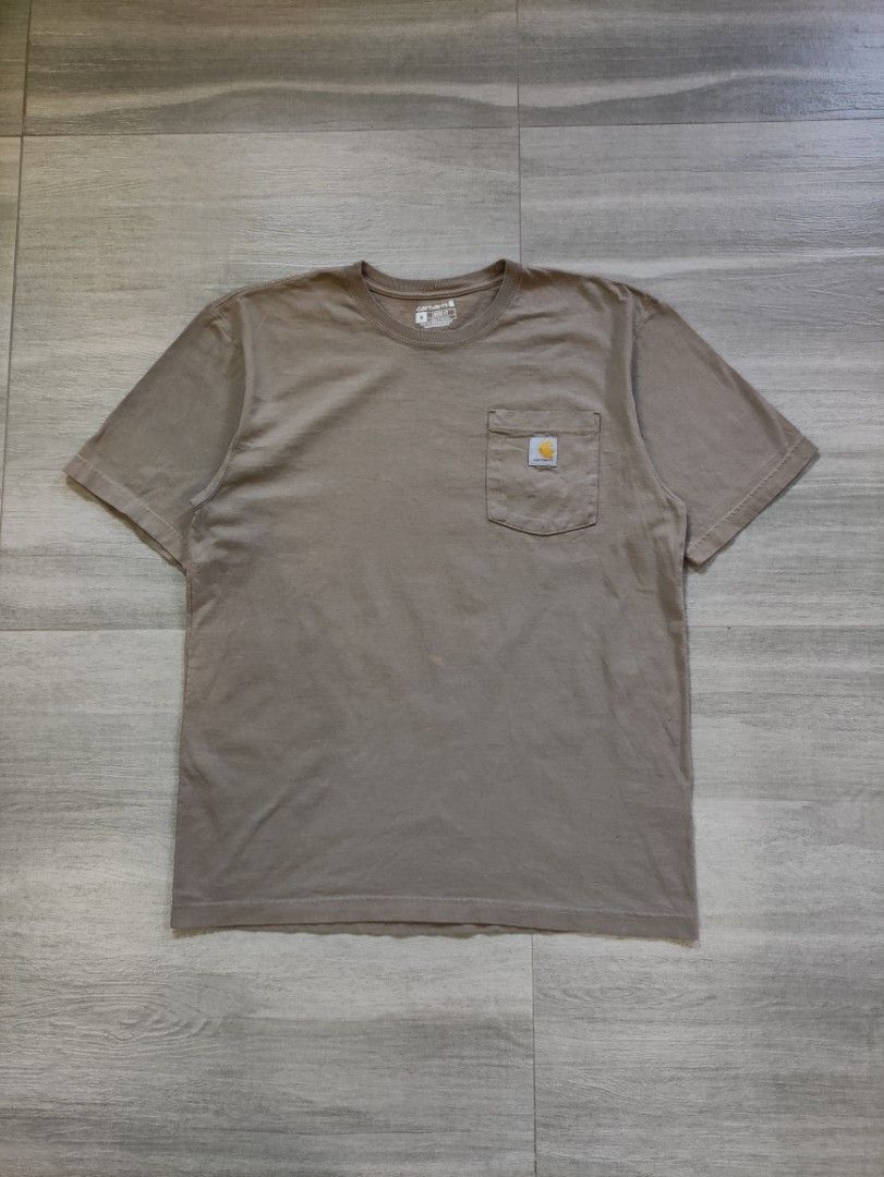 Carhartt K87 DES Pocket Tee (Category: Tshirts & Polo Shirts ) located in Calamba. Submitted by alorbis96758 (Listing ID 1467079545, Image 1). Description: Chest Width : 21.5" Length : 29.5" Best Fit : Medium Color Rate : 9 Flaws : Minor Bleach Stain.