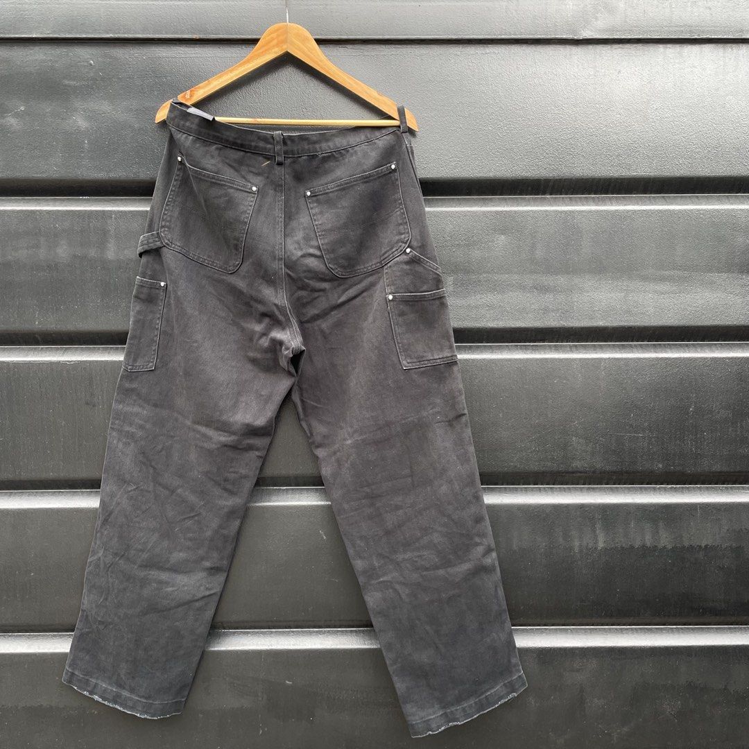 CARPENTER (Category: Jeans) located in Manila. Submitted by artevitahub (Listing ID 1467087689, Image 3). Description: ZOZOFOREST Carpenter Pants SZ 32-33 DM.