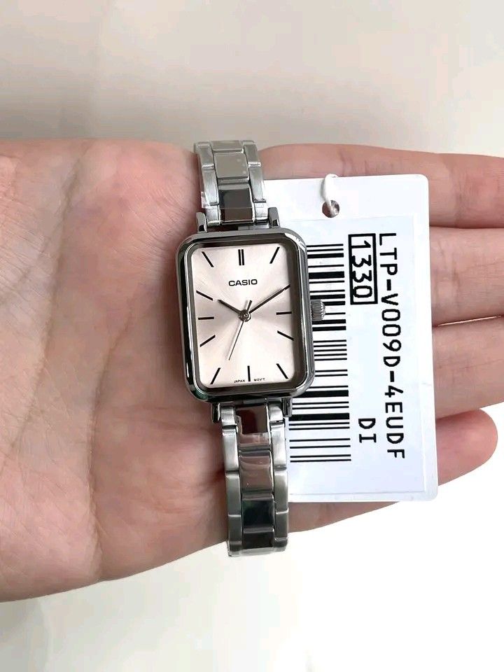 Casio Watch Original (Category: Women's Watches) located in Caloocan City. Submitted by cheskhaionlinestore2.0 (Listing ID 1466998941, Image 3). Description: Orig C Silver Watch ₱2250 each only ⚡ Complete Inclusions 💕 Water Resistant Cheaper than Mall Price 😍 We ship LBC Nationwide 🚚 Pm for Inquires and Orders 👌🏻.