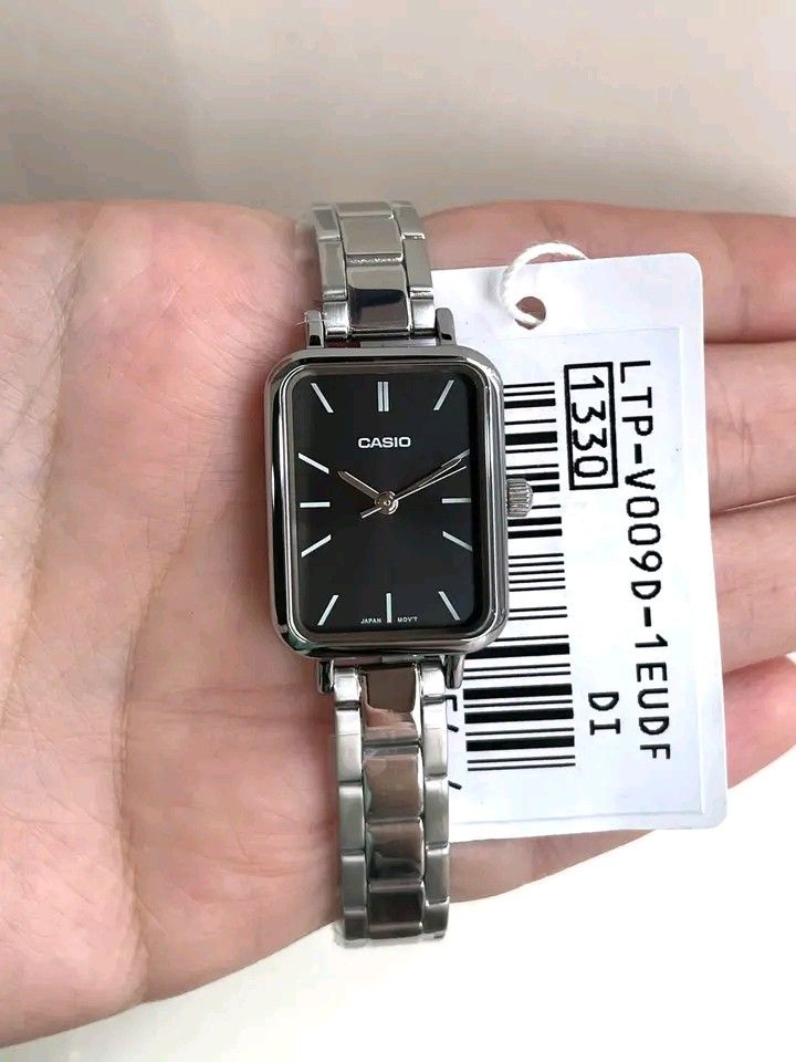 Casio Watch Original (Category: Women's Watches) located in Caloocan City. Submitted by cheskhaionlinestore2.0 (Listing ID 1466998941, Image 1). Description: Orig C Silver Watch ₱2250 each only ⚡ Complete Inclusions 💕 Water Resistant Cheaper than Mall Price 😍 We ship LBC Nationwide 🚚 Pm for Inquires and Orders 👌🏻.
