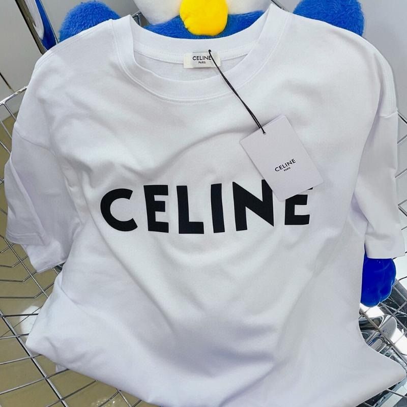 CE品牌 早春夏季限定款小熊短袖T恤 （分類：T-shirt、恤衫、有領衫）位於 Hong Kong。 由 styessagan49636 提交（商品編號 1466974430，圖片 8）。簡介： 📏 尺碼：S-XXL，只出優質靚貨📸 全數圖片均為真實實拍🏼 所見即所得，信心保證！設有售後退換服務，不提供面交，所有訂單只透過快遞寄送。。