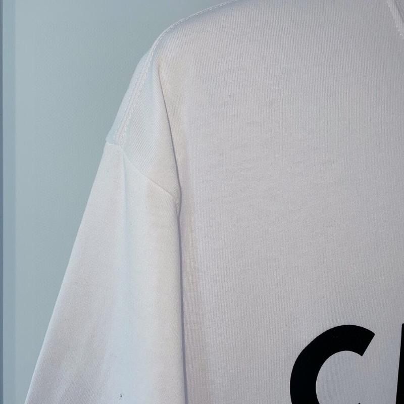 CE品牌 早春夏季限定款小熊短袖T恤 （分類：T-shirt、恤衫、有領衫）位於 Hong Kong。 由 styessagan49636 提交（商品編號 1466974430，圖片 6）。簡介： 📏 尺碼：S-XXL，只出優質靚貨📸 全數圖片均為真實實拍🏼 所見即所得，信心保證！設有售後退換服務，不提供面交，所有訂單只透過快遞寄送。。