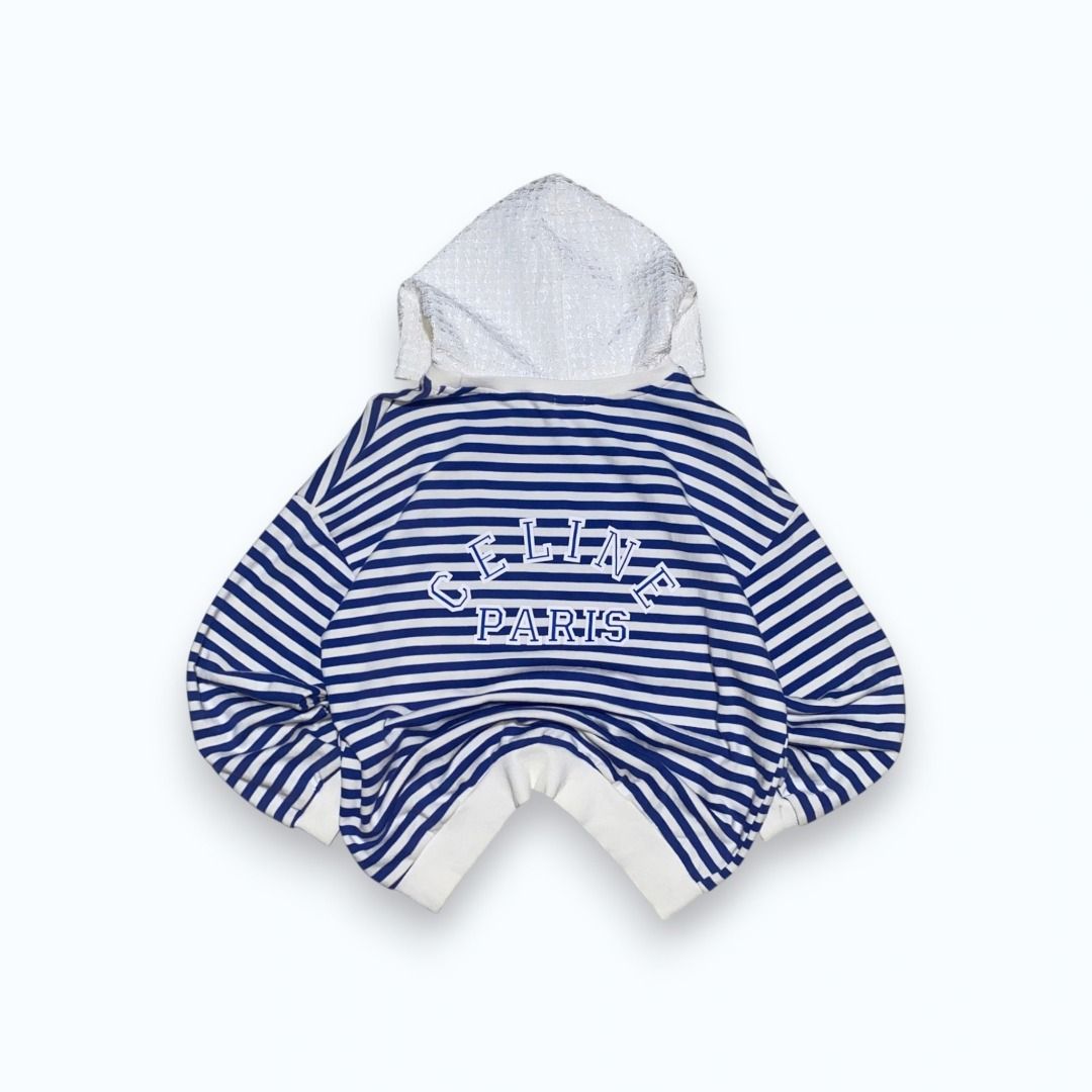 CELINE PULLOVER HOODIE (Category: Coats, Jackets and Outerwear) located in Quezon. Submitted by ejay.thrift.clothes (Listing ID 1467148976, Image 2). Description: MEDIUM 23 X 26 NO ISSUE COLOR RATE: 9/10 EXCELLENT CONDITION FRESHLY WASHED READY TO WEAR # 516.