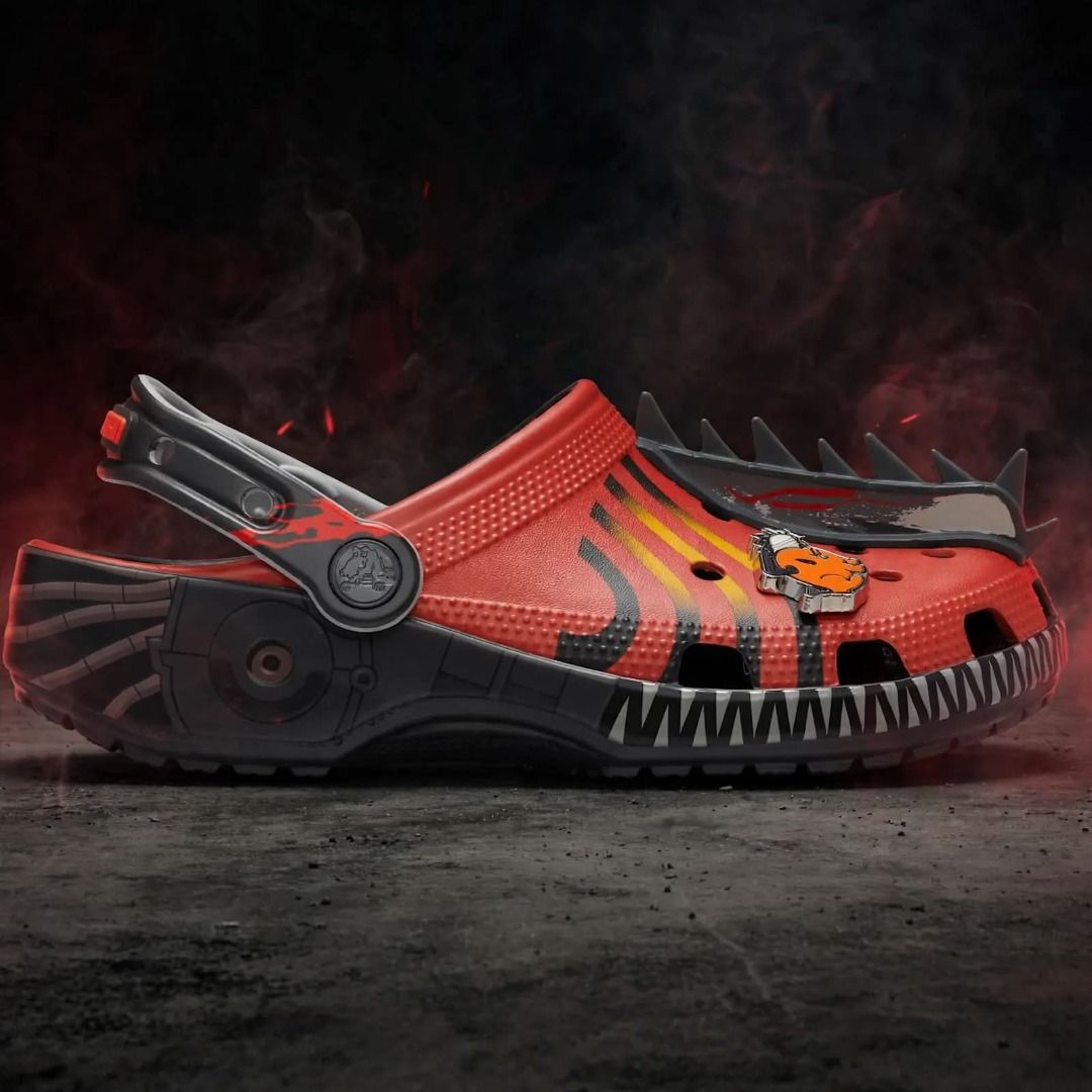 Chainsaw Man Classic Clog (Category: Shoe inserts & accessories) located in Rizal. Submitted by hiraya16 (Listing ID 1467089960, Image 2). Description: M2 to M13 W4 to W10 Pre order - DM for details.