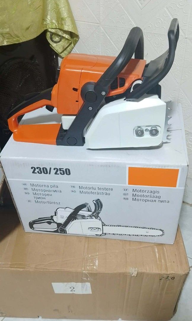 CHAINSAW STIHL 16 INCHES (Category: Construction Tools & Equipment) located in Manila. Submitted by eleihtoyon43085 (Listing ID 1466996248, Image 2). Description: Original 👍🏻 BRAND NEW 👍🏻 HEAVY DUTY 👍🏻 GOOD QUALITY 👍🏻 GOOD CONDITION 👌🏻 COMPLETE SET 👌🏻W/SERVICE WARRANTY 🌟PM ME FOR FAST TRANSACTION.