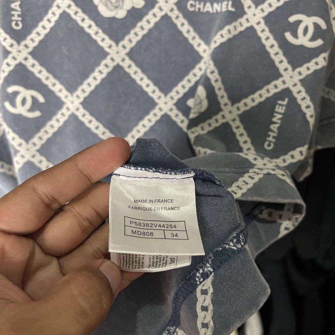 CHANEL AOP DESIGN TOP (Category: Luxury Apparel) located in Daet. Submitted by wearthriftingcloth. (Listing ID 1467138757, Image 3). Description: 👕CHANEL Size:S Measurement: W19xL25 Issue(s)SEE ON PIC Condition: 9.5/10 Color rate: 9/10 ➡️Swipe- to see more detail pic 📌No Deleting/Cancelation‼️ 📌Color may Vary Due to Lighting‼️ 📌Please be responsible buyer Bogus/Flaker will be posted‼️ 📌All ltems Need Wash‼️.