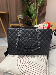 Chanel Collection item 3