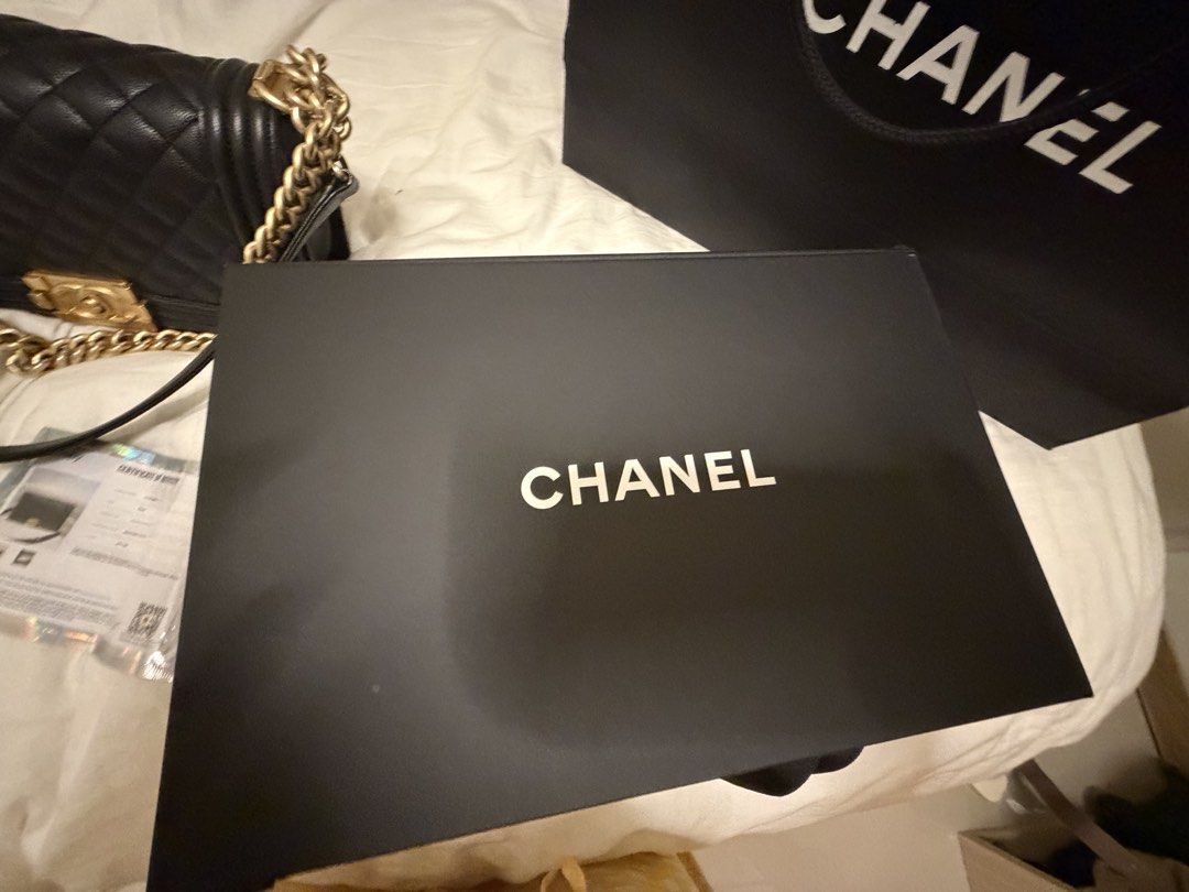 Chanel Leboy in caviar (Category: Luxury Bags & Wallets) located in Taguig. Submitted by bahama_mama (Listing ID 1467148391, Image 2). Description: Complete set with entrupy.