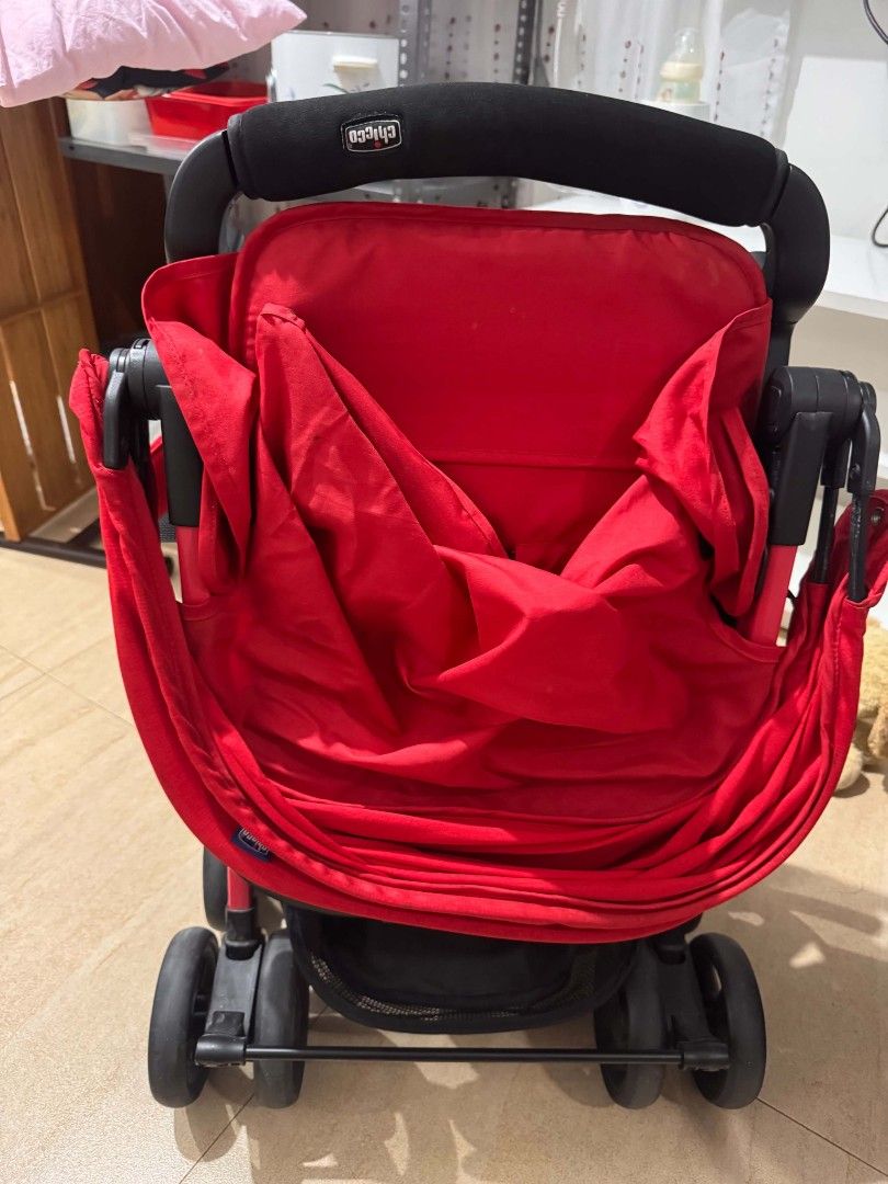 Chicco Stroller Red (Category: Strollers) located in Quezon City. Submitted by lovepinkretailshop (Listing ID 1467075866, Image 3). Description: Chicco Stroller Red (Bought Sept 2025) 💰 PHP 2,500 (Negotiable) Chicco red stroller Secure 5-point harness Convenient storage basket underneath Protective canopy for shade Easy to maneuver with swivel wheels Compact folding for easy storage Lightweight and travel-friendly Ideal for everyday outings with