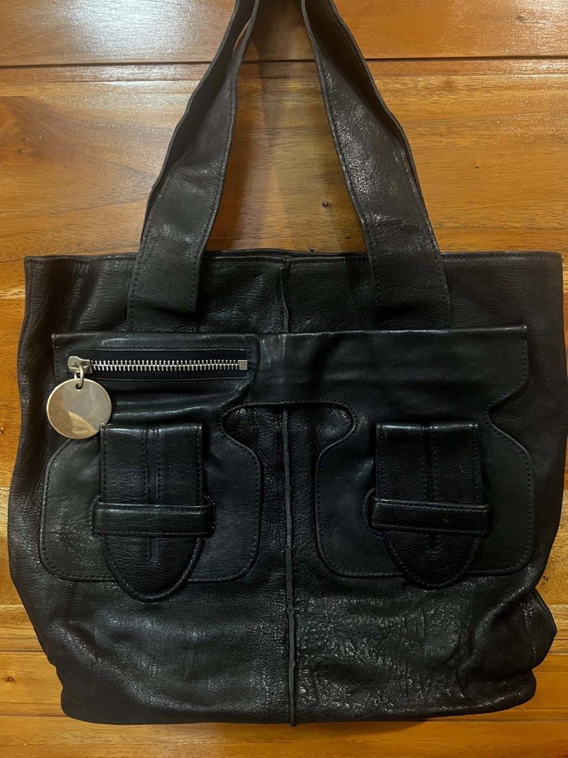 Chloé Saskia Leather Tote Bag (Category: Tote Bags) located in Tarlac. Submitted by kopi.roti (Listing ID 1467127307, Image 2). Description: .