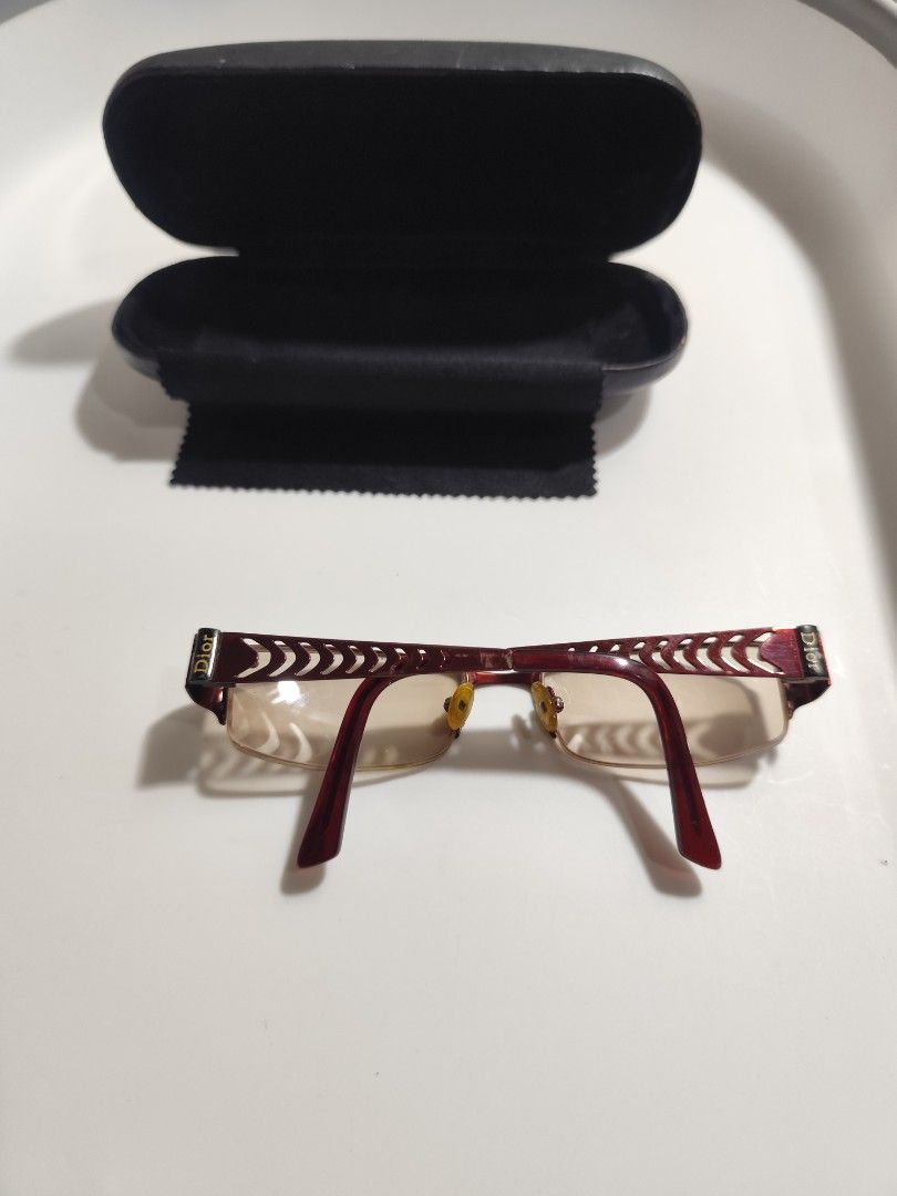 Christian Dior Frame (Category: Sunglasses & Eyewear) located in Cebu City. Submitted by icoolectnsellect (Listing ID 1467148902, Image 2). Description: Issue: Minor Scratch, Dirt and RX lens. Bought at Garage Sale. Authenticity not Guaranteed, di ko alam if legit or Fake. Buy @ your own Risk. All EyeGlasses or Sun Glasses ay may Grado or Prescription Glasses. Please be careful para di masira mata nyo, you can change the lens and frame na lng kun