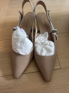 （分類：）位於 。 由 missummm 提交（商品編號 1466979948，圖片 1）。簡介： 。
