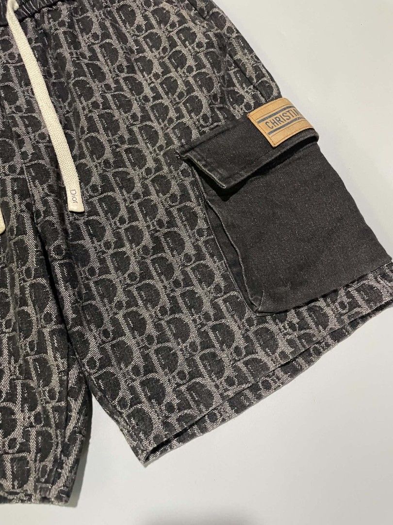 Christian Dior Oblique Cargo (Category: Shorts) located in Cavite. Submitted by imgnr0 (Listing ID 1467083890, Image 2). Description: excellent condition Unisex check details pic size M dimes: 14-30x18 hem: 10.5 message for more details.