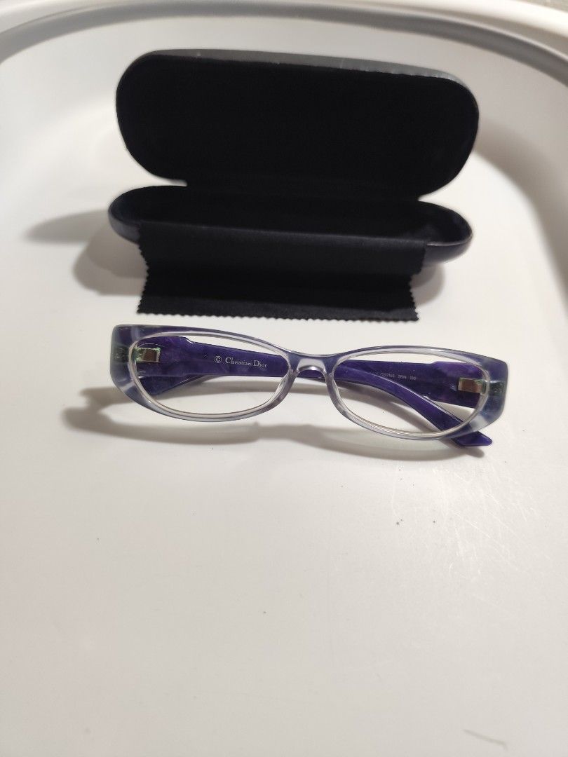 Christian Dior Purple Frame (Category: Sunglasses & Eyewear) located in Cebu City. Submitted by icoolectnsellect (Listing ID 1467146759, Image 1). Description: Issue: Dirt and RX lens. Bought at Garage Sale. Authenticity not Guaranteed, di ko alam if legit or Fake. Buy @ your own Risk. All EyeGlasses or Sun Glasses ay may Grado or Prescription Glasses. Please be careful para di masira mata nyo, you can change the lens and frame na lng kunin. Not 
