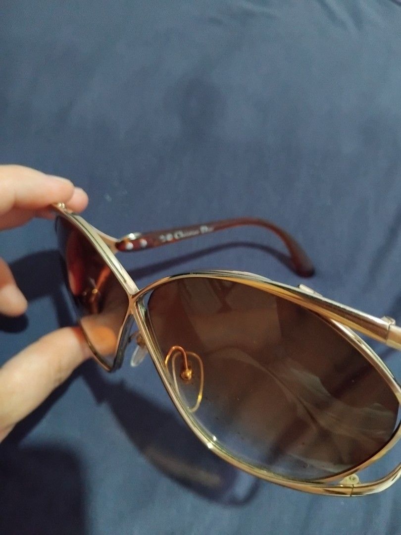Christi@n Dior 2056 (Category: Luxury Accessories) located in Antipolo. Submitted by ajb1978 (Listing ID 1467035437, Image 2). Description: Vintage Christian Dior 2056 sunglasses. Case not available anymore..
