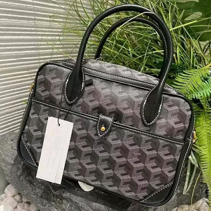 Christy NG bag (Category: Tote Bags) located in Manila. Submitted by businesspform (Listing ID 1467038331, Image 2). Description: w box sealed .