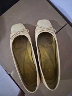 (Category: ) located in . Submitted by barang2love (Listing ID 1467070106, Image 1). Description: .