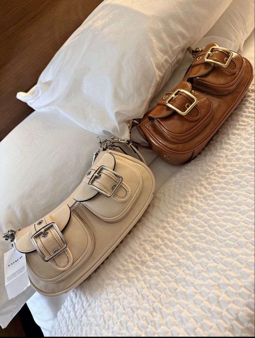 Coach Aston Pasabuy (Category: Luxury Bags & Wallets) located in Anao. Submitted by declutterwithme0520 (Listing ID 1467158555, Image 1). Description: Pasabuy from Canada Cut off Oct 20 Eta Oct 26.